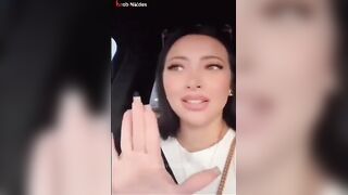 البنت في العربيه بتتكلم فيديو مع حبيبها وهي بتشسوق وبتقوله انا تعبانه وجيالك في الطريق عيزاك تكشفلي علي ك سكس مصري سي ال بياكلب فيا ومش عارفه اوقف لعب فيه