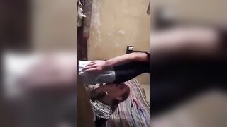 الديوث واقف في الاوضه ومطلع زوبره من البنطلون وبيجبر اخته تركع تحت رجله وتمصله زوب سكس مصري ره وبيريح نفسه علشان يسبها تخرج براختها