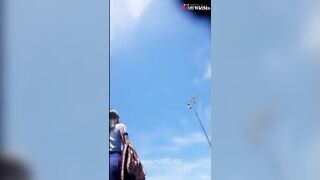 الشيخ عرفات المكتناتك في بيت الرقاصه زوزي وهي بترقصله وتقلعه الجلابيه وهو واقف هايج عليها سكس مصري  وبيوقع منها عالارض سايح وهبي ال بتنيكه